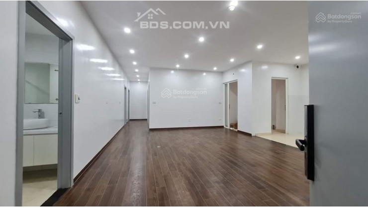 Bán căn 3PN+1 , 3WC nhận nhà ở ngay -  Sổ đỏ trao tay. Tầng cao view đẹp, giá tốt